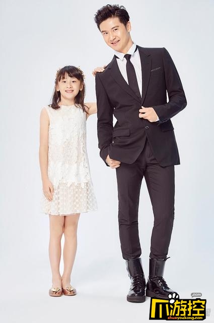 田亮一家晒写真 森碟少女初长成小亮仔可爱