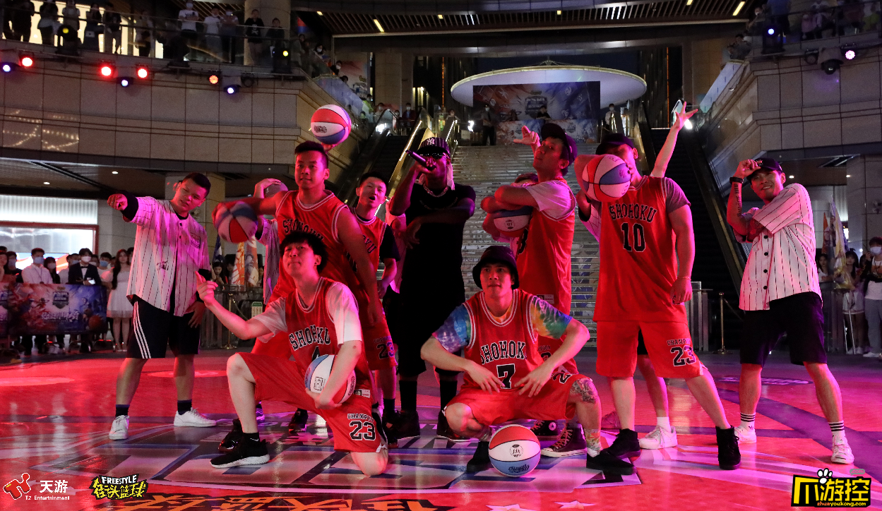 FSPL职业联赛《街头篮球》即将开战(图1) FSPL职业联赛《街头篮球》即将开战(图1)