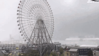 日本摩天轮变大风车 都是台风惹的祸